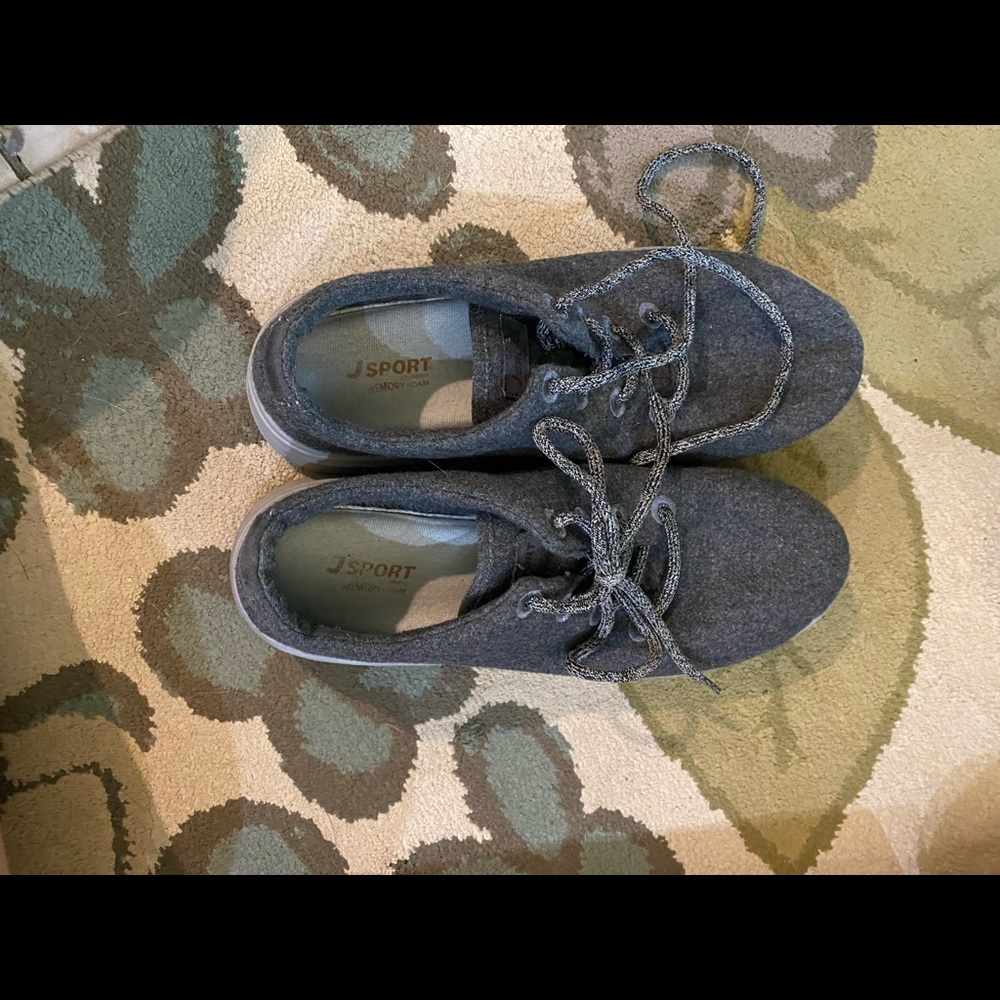 J sport shoes size 10